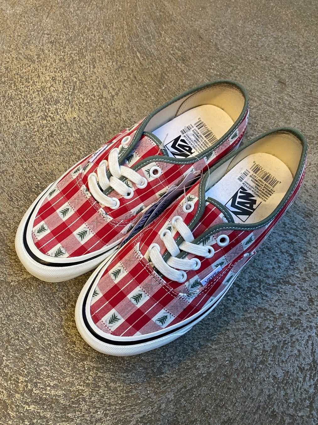Vans Scarpe da donna: Vans Femmes Taille 37 – Nuovo e nell'imballaggio originale da Orbe venduto da D-stockFactory-Orbe