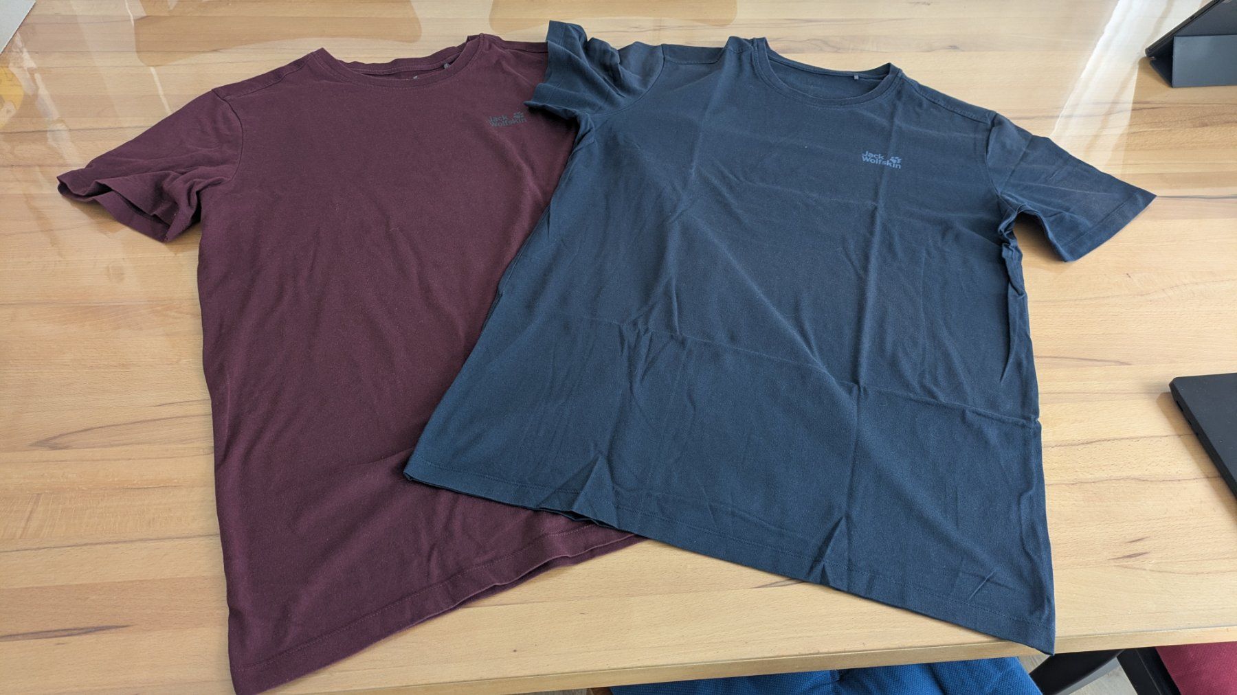 Jack Wolfskin T-shirt: Jack Wolfskin T-Shirt Set - XL – Usato da Staufen venduto da Fleby84