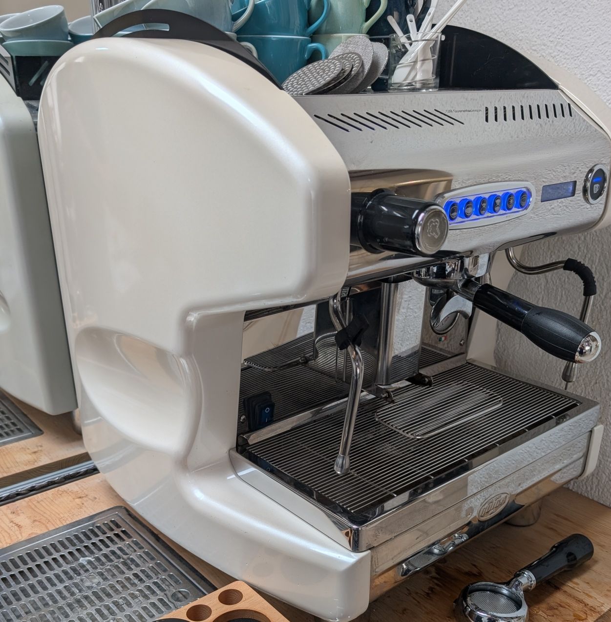 Quick Mill Macchine per caffè & Macchine per espresso: Quick Mill QM64 Quarantacinque Espresso Siebträger – Usato da Netstal venduto da pixelvoyager 3