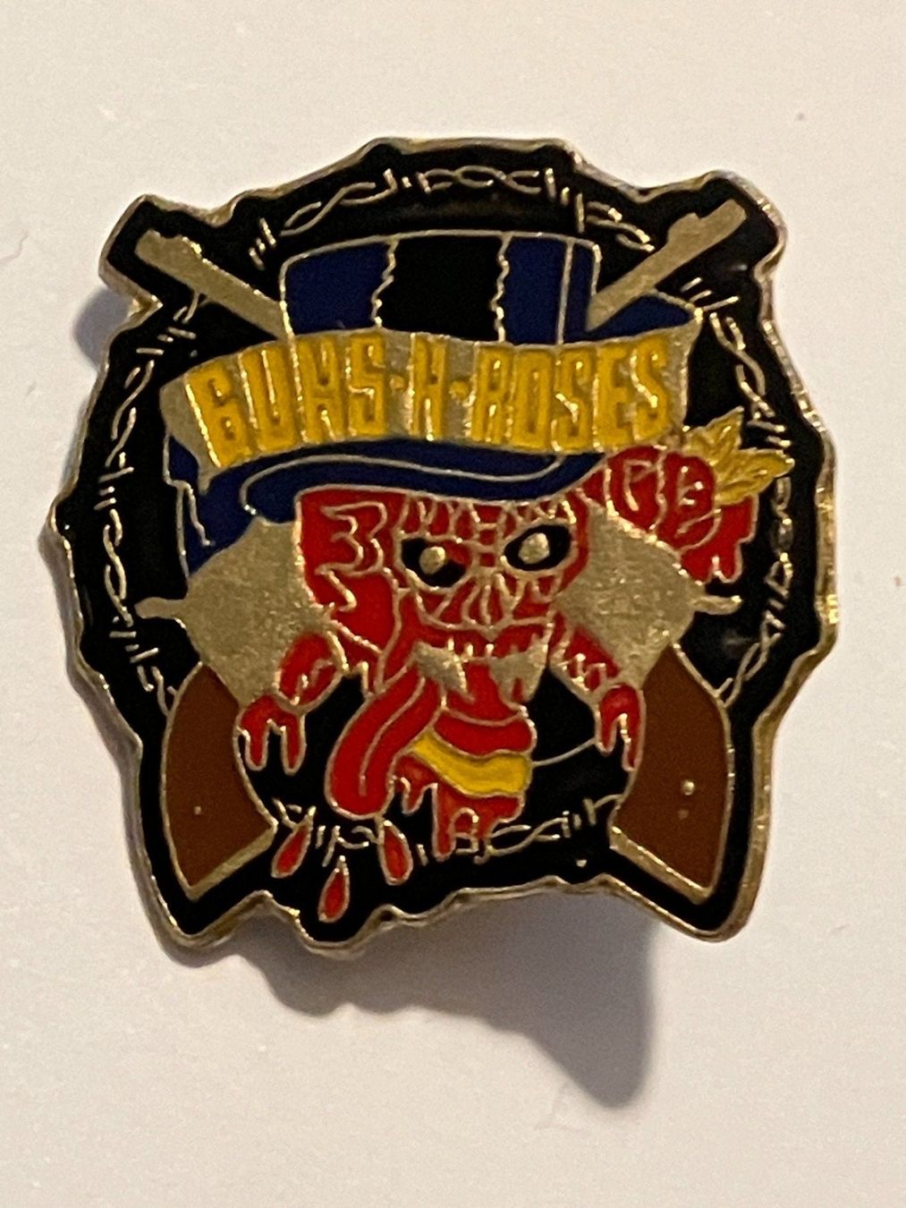 Placchette & Badge: 1 Pin Guns n Roses – Usato da Basel venduto da djwwpp