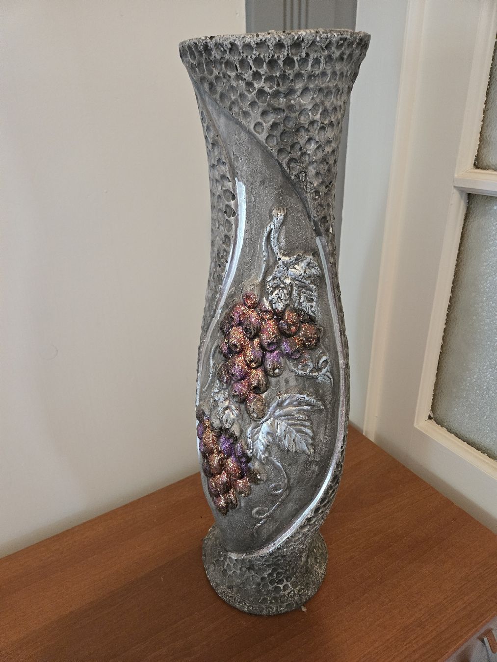 Vase & Récipients: Vase mit Traubenmotiv  – D'occasion à Grünenmatt par Brauni2 5