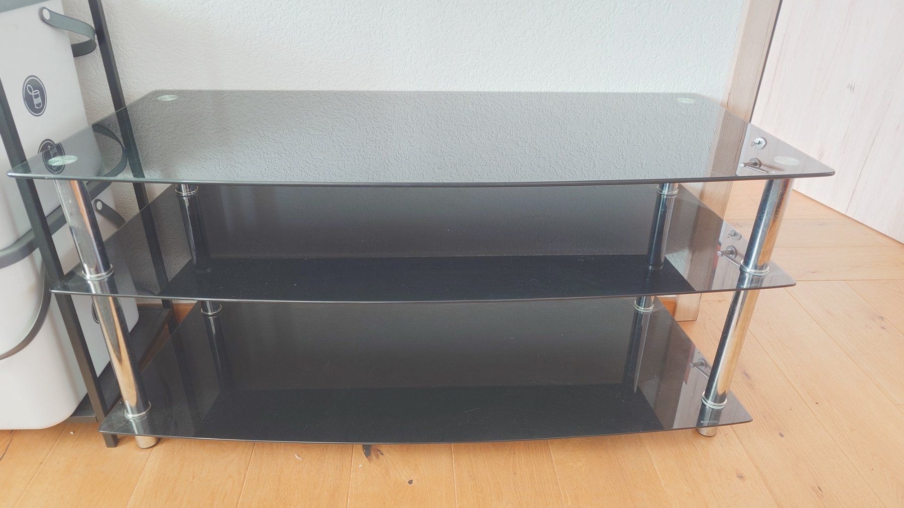 TV Möbel: Meuble TV en verre – Gebraucht aus Saignelégier von maelk11