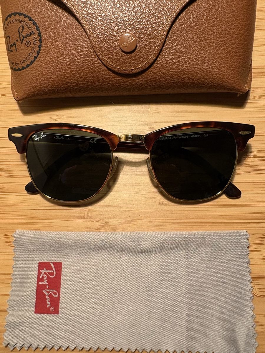 Ray-Ban Occhiali & Lenti: Ray-Ban Clubmaster – Usato da Leuk Stadt venduto da Fabio.Romao 3