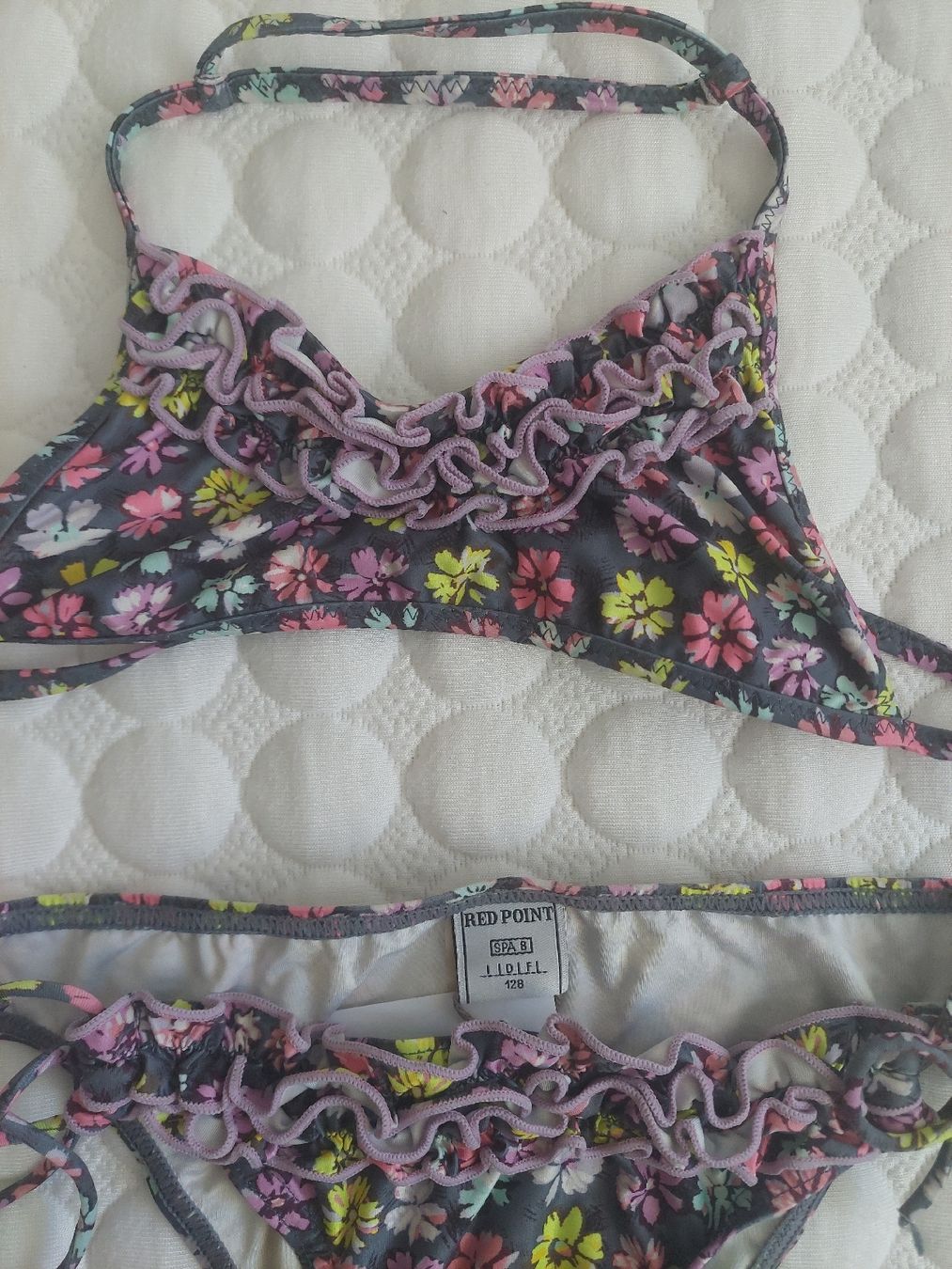 Costumi da bagno & Bikini: Mädchen Blumen Bikini Set, Gr. 128 von red point – Usato da Flims Dorf venduto da Truemorish 1