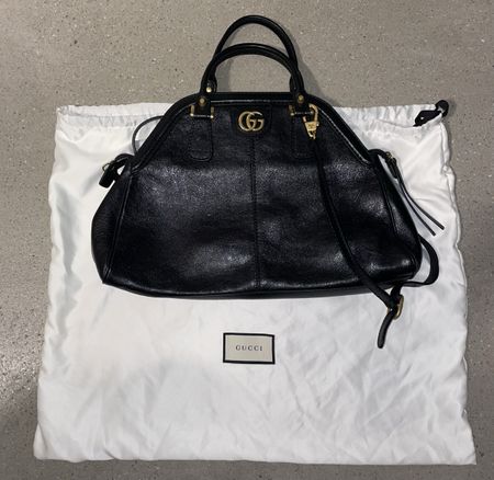 Schwarze Gucci Handtasche Leder mit Staubbeutel