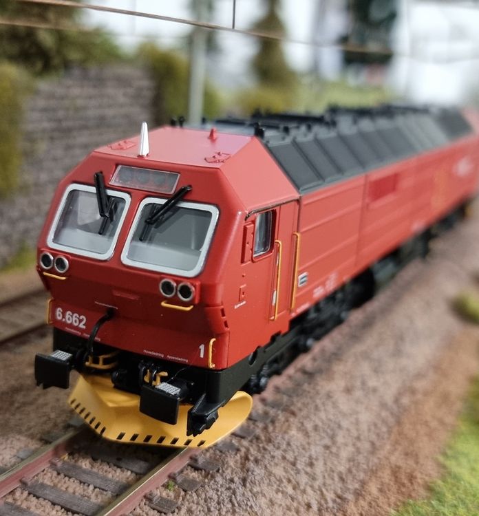 NSB Di 6.662 von Hobbytrade, defekt, zum Ausschlachten... Kaufen auf