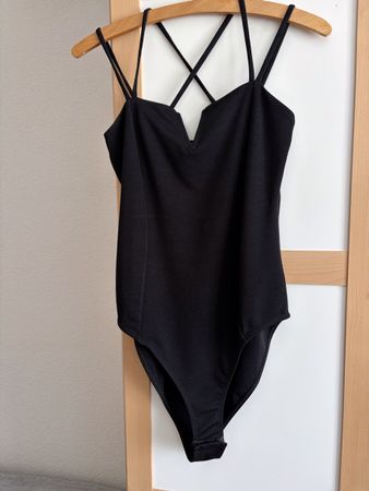 Haut noir (body)