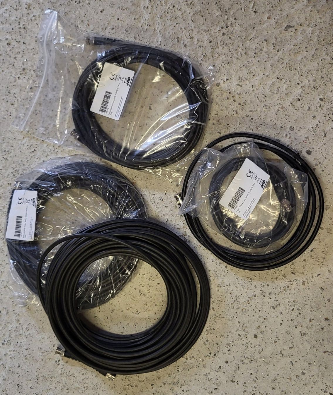 Cavi: Patch Cable Coax, BNC, RG59/75 Ohm – Nuovo e nell'imballaggio originale da Villa Bedretto venduto da Custa