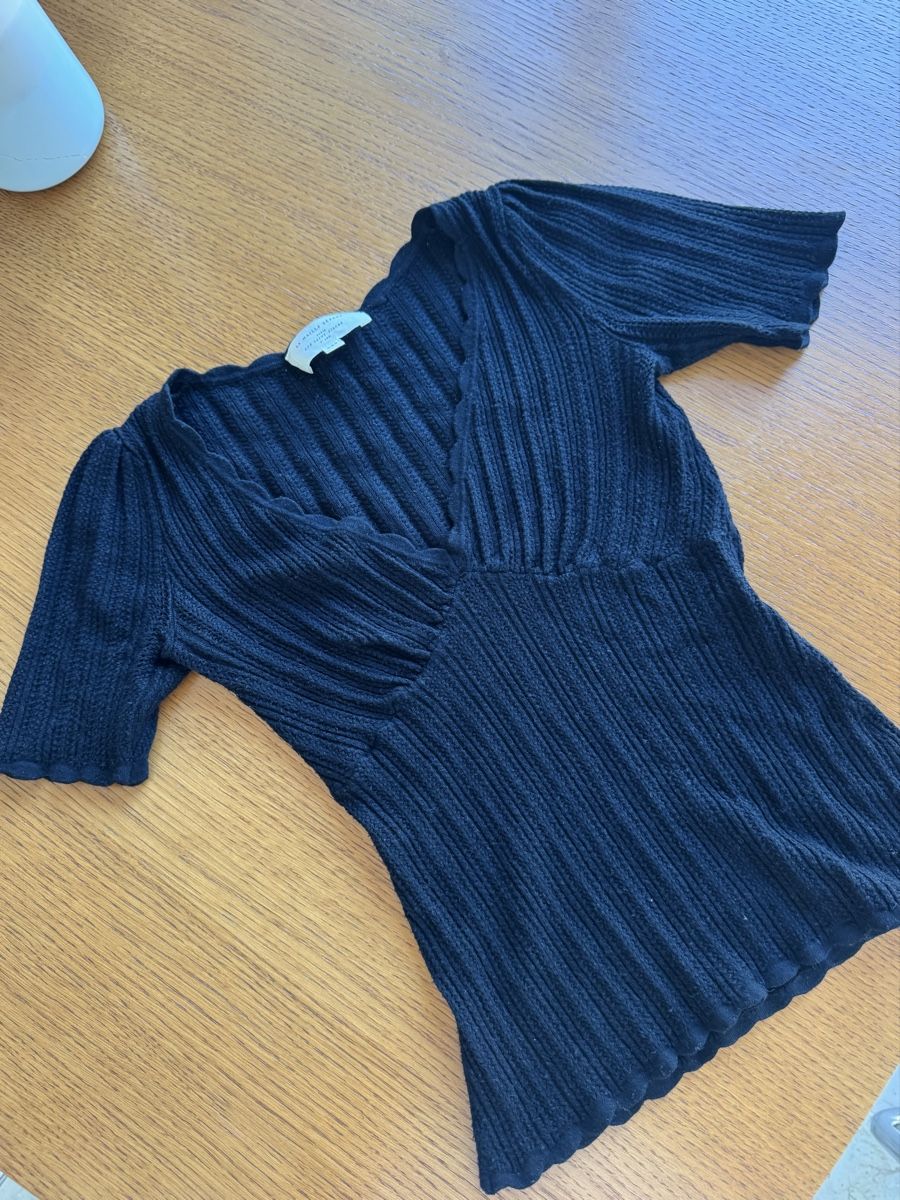 Sezane Top: Sézane Black Knit Top, Size XSmall – Nuovo (secondo la descrizione) da Zürich venduto da ana_snm5 1