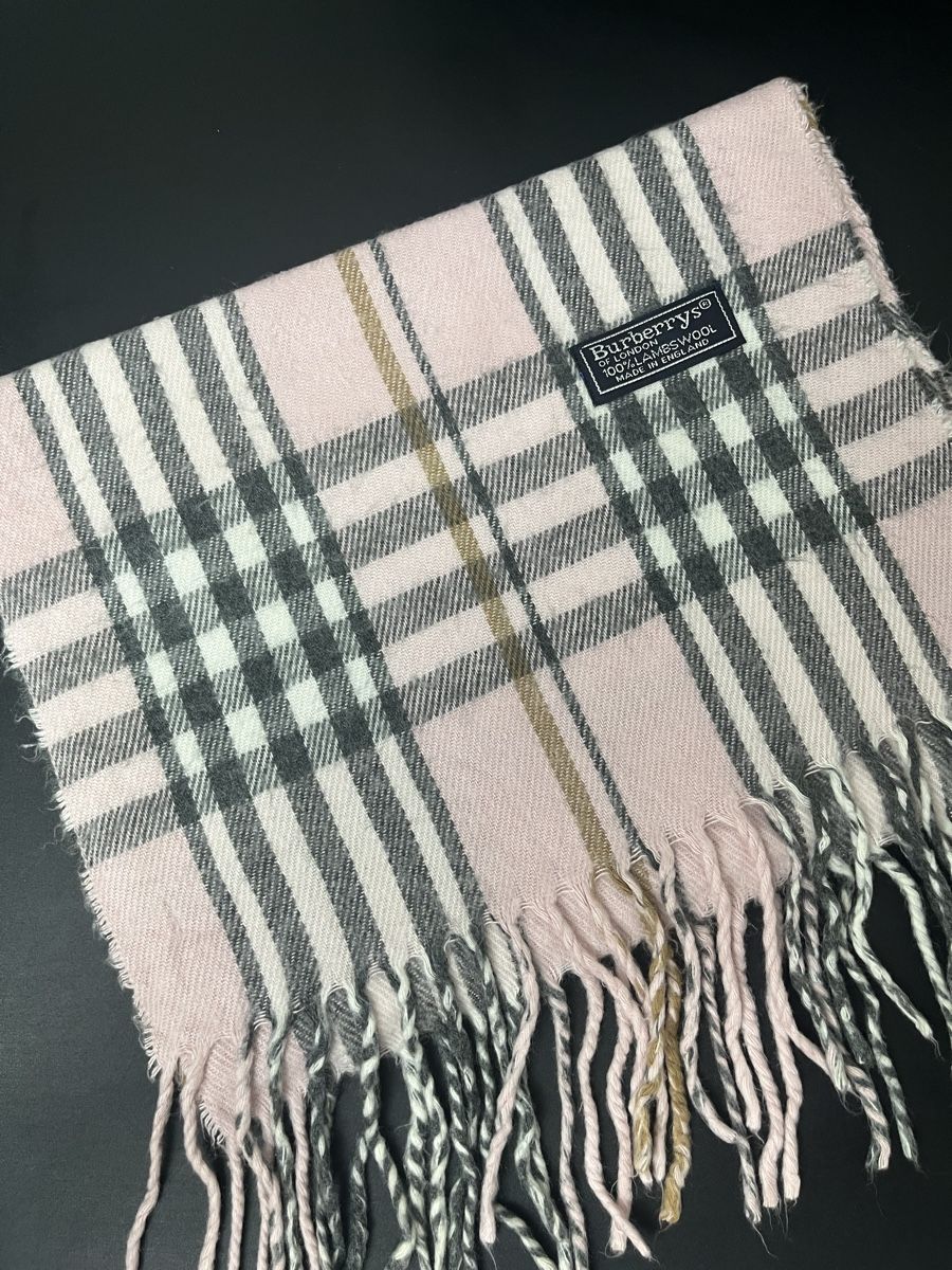Burberry Foulards, Tücher & Schals: Écharpe Burberry Laine Rose clair – Neu (gemäss Beschreibung) aus Les Avanchets von lunedeneige.shop