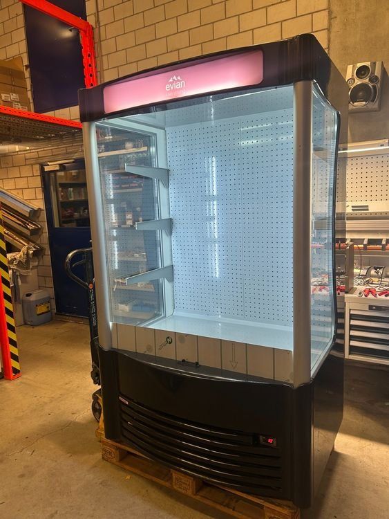 Vitrines: Kühlvitrine – D'occasion à Wangen ZH par Brihint 1