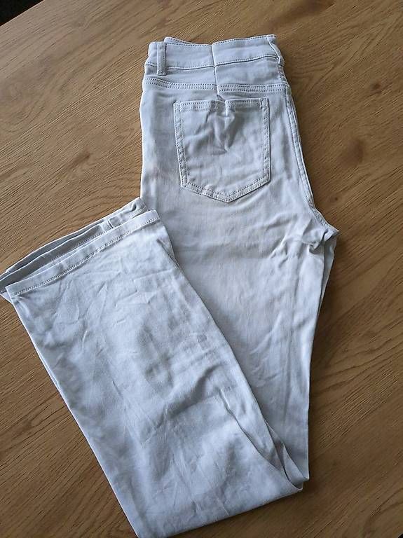 Jeans: Jeans Grösse 40 – Gebraucht aus St. Gallen von tj19