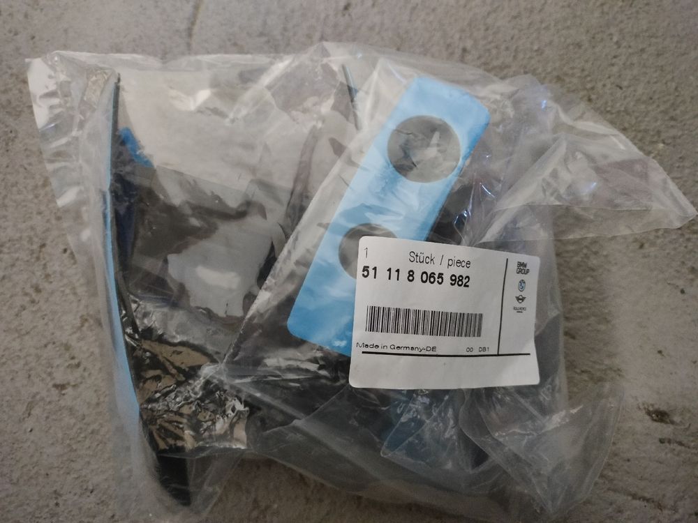 BMW Tutti pezzi di ricambio auto: BMW Reparatursatz Halter Stossfänger vorn F32 F33 F36 – Nuovo e nell'imballaggio originale da Muri b. Bern venduto da RESALEO