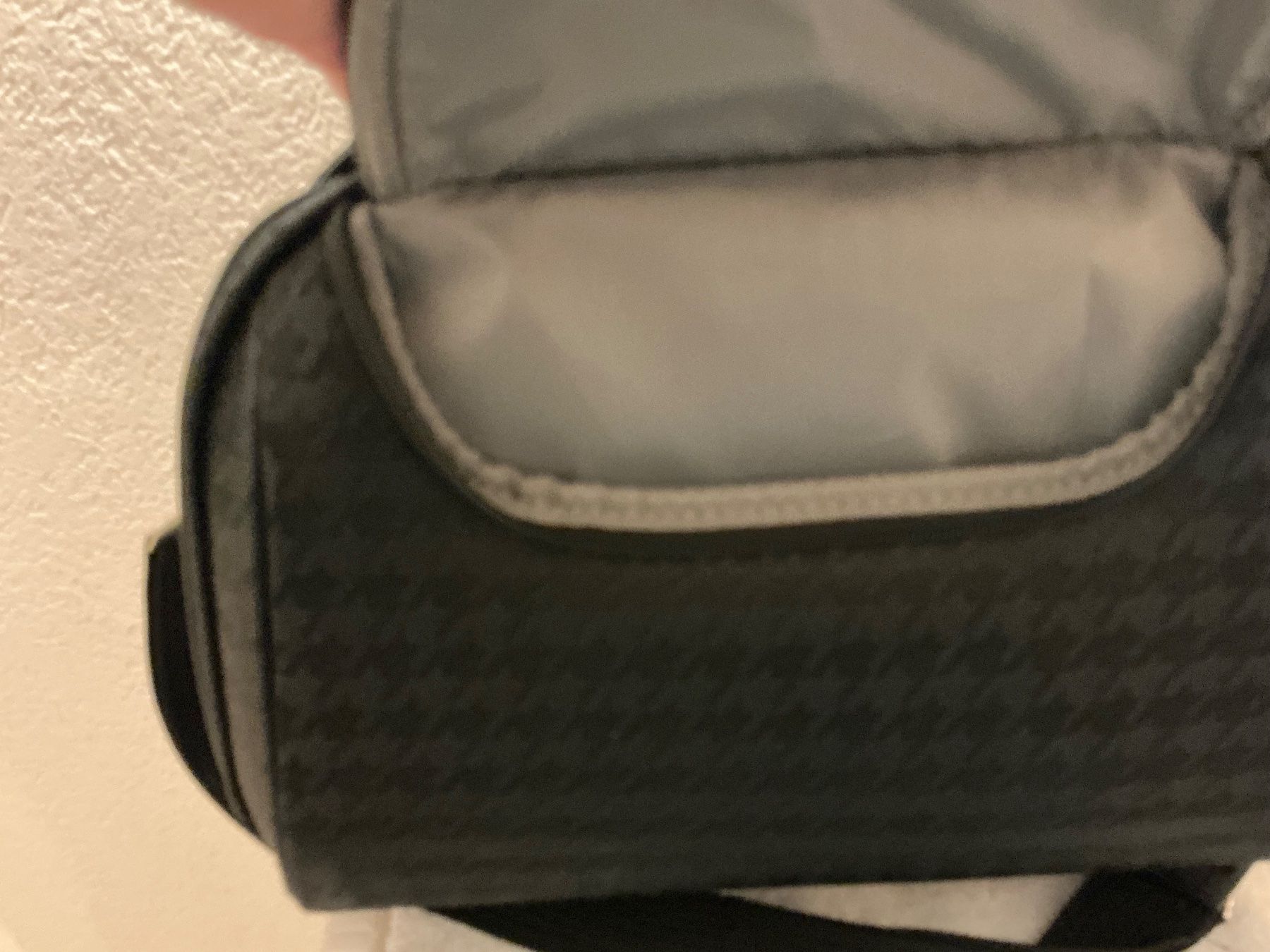 Kosmetikkoffer: Schwarze Reisenessesair neu – Gebraucht aus Würenlos von sweety5436 3