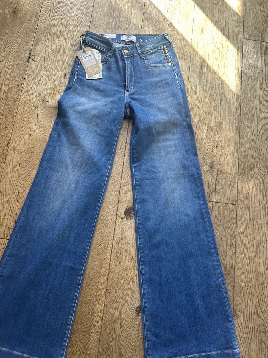 Le Temps Des Cerises Jeans: Jean Le Temps des Cerises ,taille 28 – Nuovo e nell'imballaggio originale da Lausanne venduto da pat_9y2v