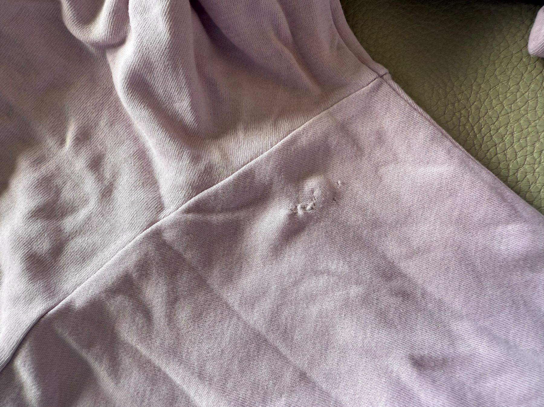 Negligees & Pigiami: Damen Pyjama, rosa-gestreift, Grösse 44/46 – Usato da Affoltern am Albis venduto da Rinale 7