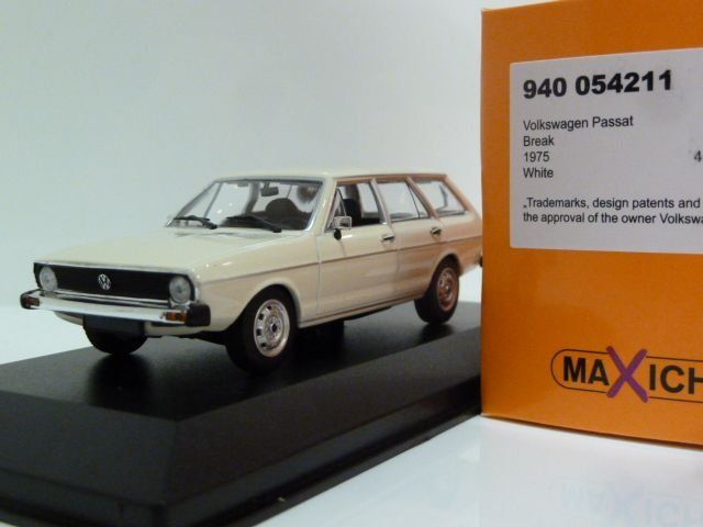 Volkswagen Modellini d'auto: VW Passat Variant (1975) – Nuovo e nell'imballaggio originale da Flawil venduto da Imperiosud 1