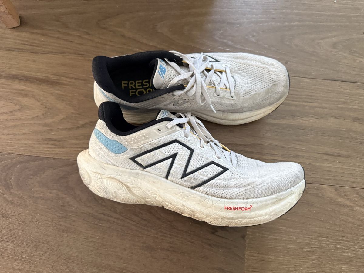 New Balance Chaussures hommes: New Balance 1080 Gr. 45 – D'occasion à Winterthur par tanscha