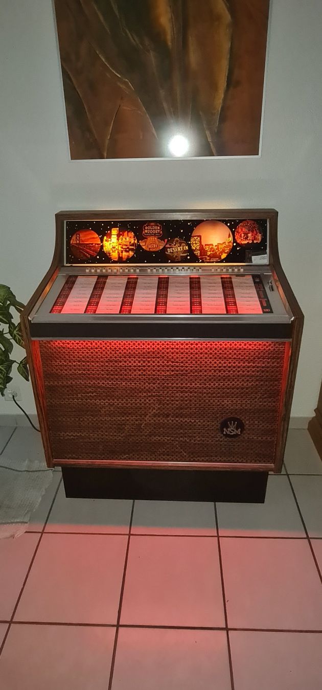 Musiktruhen: NSM HIT 120 Jukebox – Gebraucht aus Meiringen von Logia 2