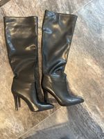 Elegante schwarze Lederstiefel mit Absatz, Grösse 38, neu!