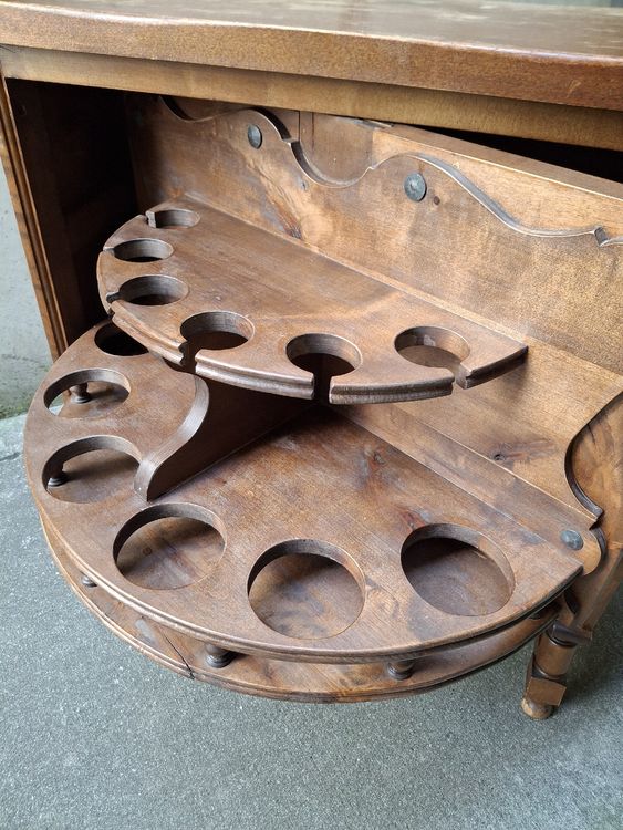 Commodes: Antike spanische Barkommode, Schrank mit Barfach – D'occasion à Fislisbach par HurtiBrocki 7