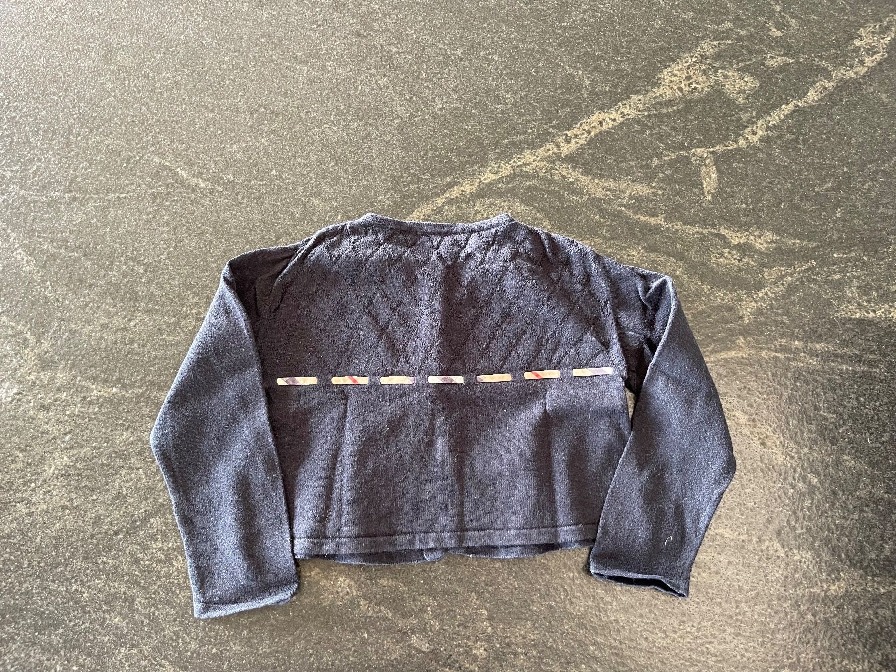 Burberry Giacche & Cappotti: Burberry Strickjacke Kinder – Usato da Wädenswil venduto da Cocomagi 2