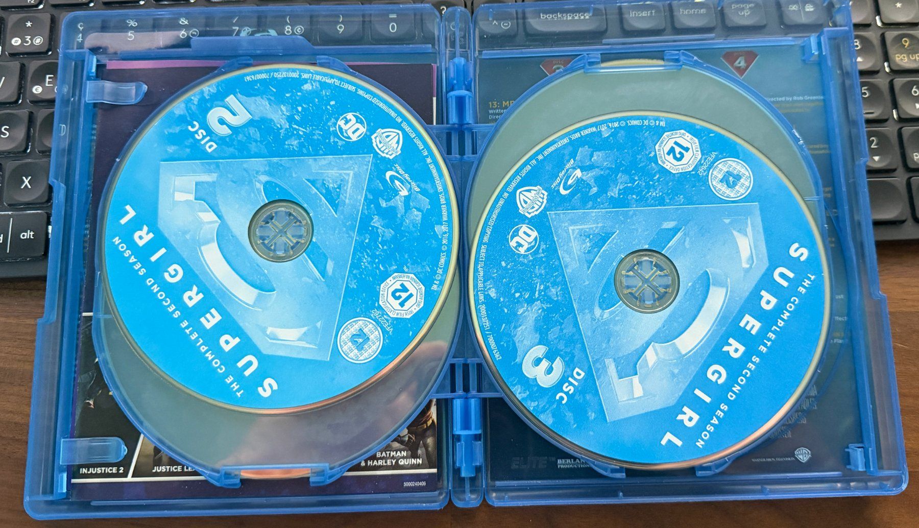 Tutti i DVDs: Supergirl - Saison 2 (2017) - Blu-ray – Usato da Semsales venduto da __Florian__ 4