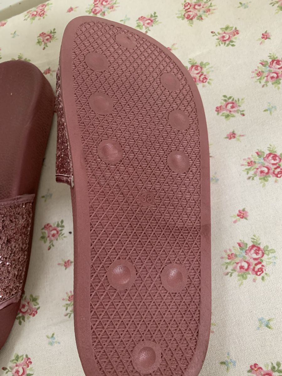 Scarpe da donna: Pantoletten mit rosa Glitzer Gr. 38 – Usato da Ellikon an der Thur venduto da Bali1999 1