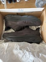 Hoka running 