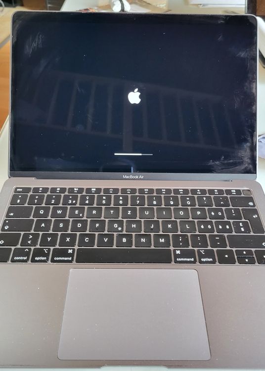 Apple Notebook: MacBook Air – Usato da Fribourg venduto da VictoriaShop7 2