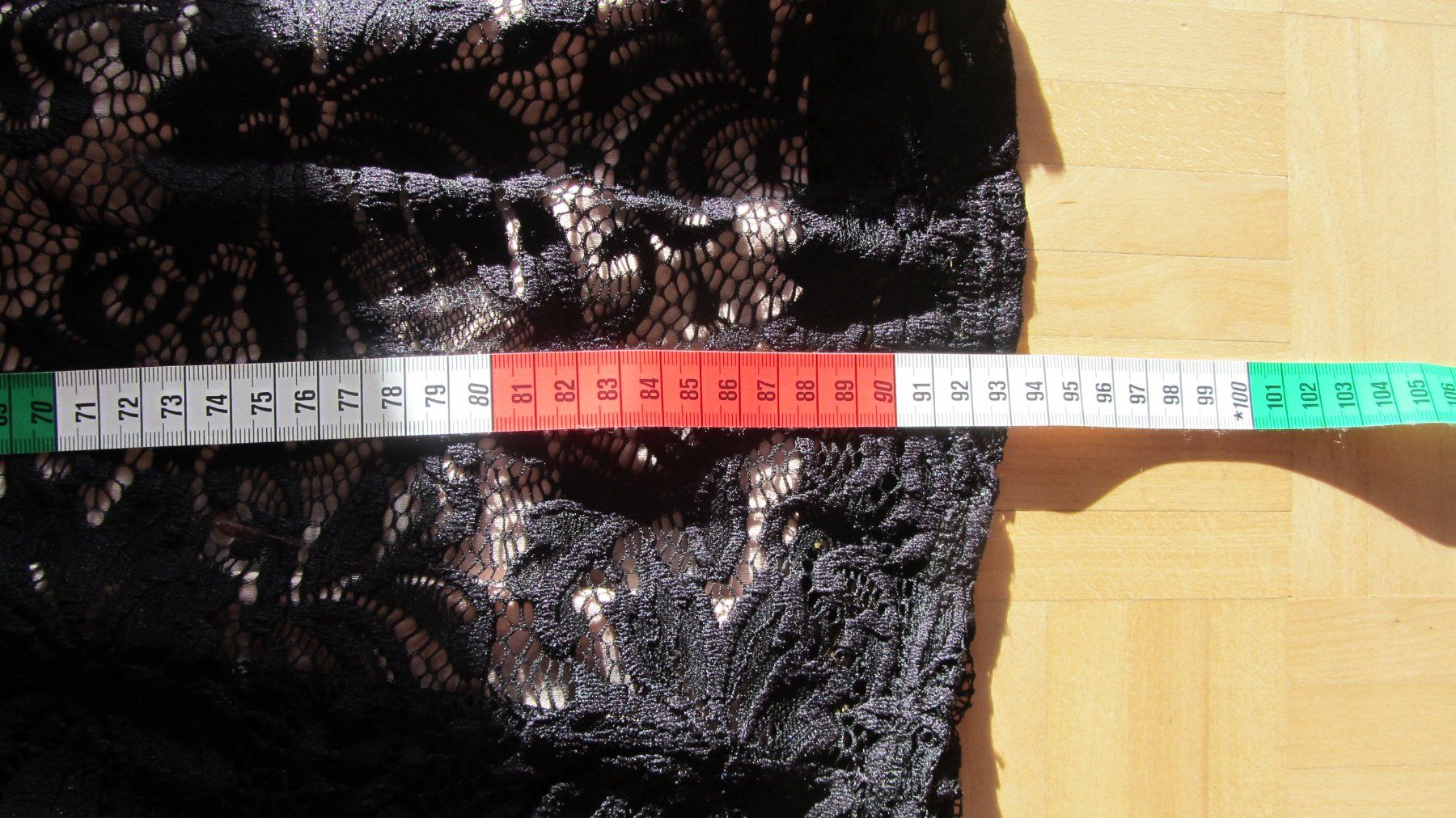 Kleider: Robe avec de la dentelle sur le bas 40-42 – Gebraucht aus Oberried FR von berg04 5