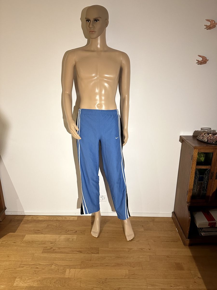 Nike Pantaloni: Vintage Nike Jogginghose, Grösse L – Usato da Bern venduto da pablito01 4