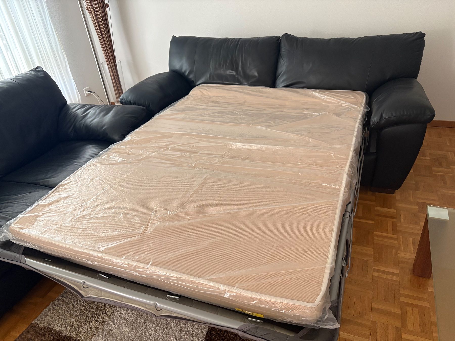 Ikea Sofas: 2 Ledersofa schwarz guter Zustand – Gebraucht aus Zürich von gcr_jmx8 4