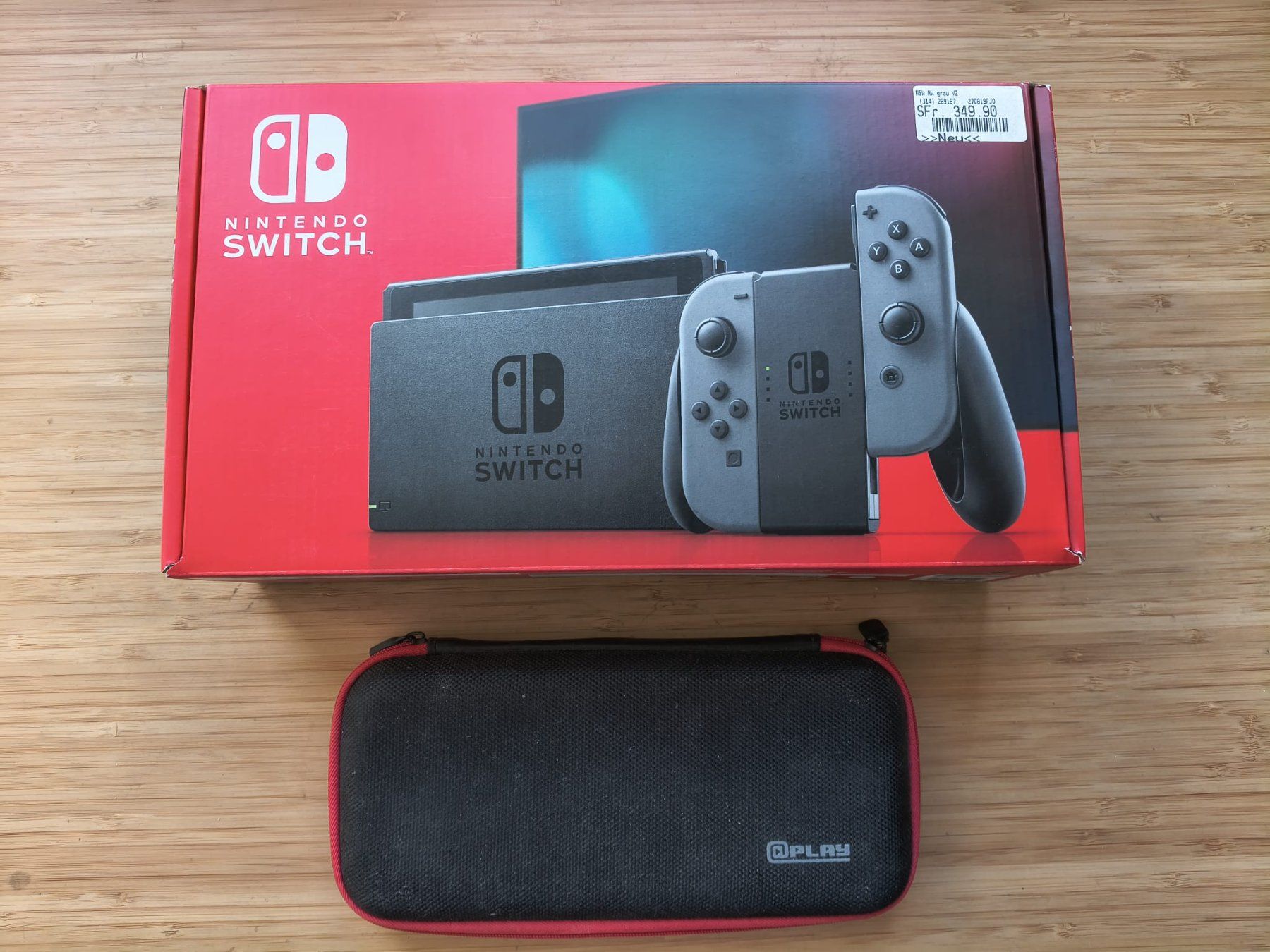 Nintendo Console: Nintendo Switch in OVP mit Hard Case Tasche – Usato da Riedholz venduto da ste_96cd