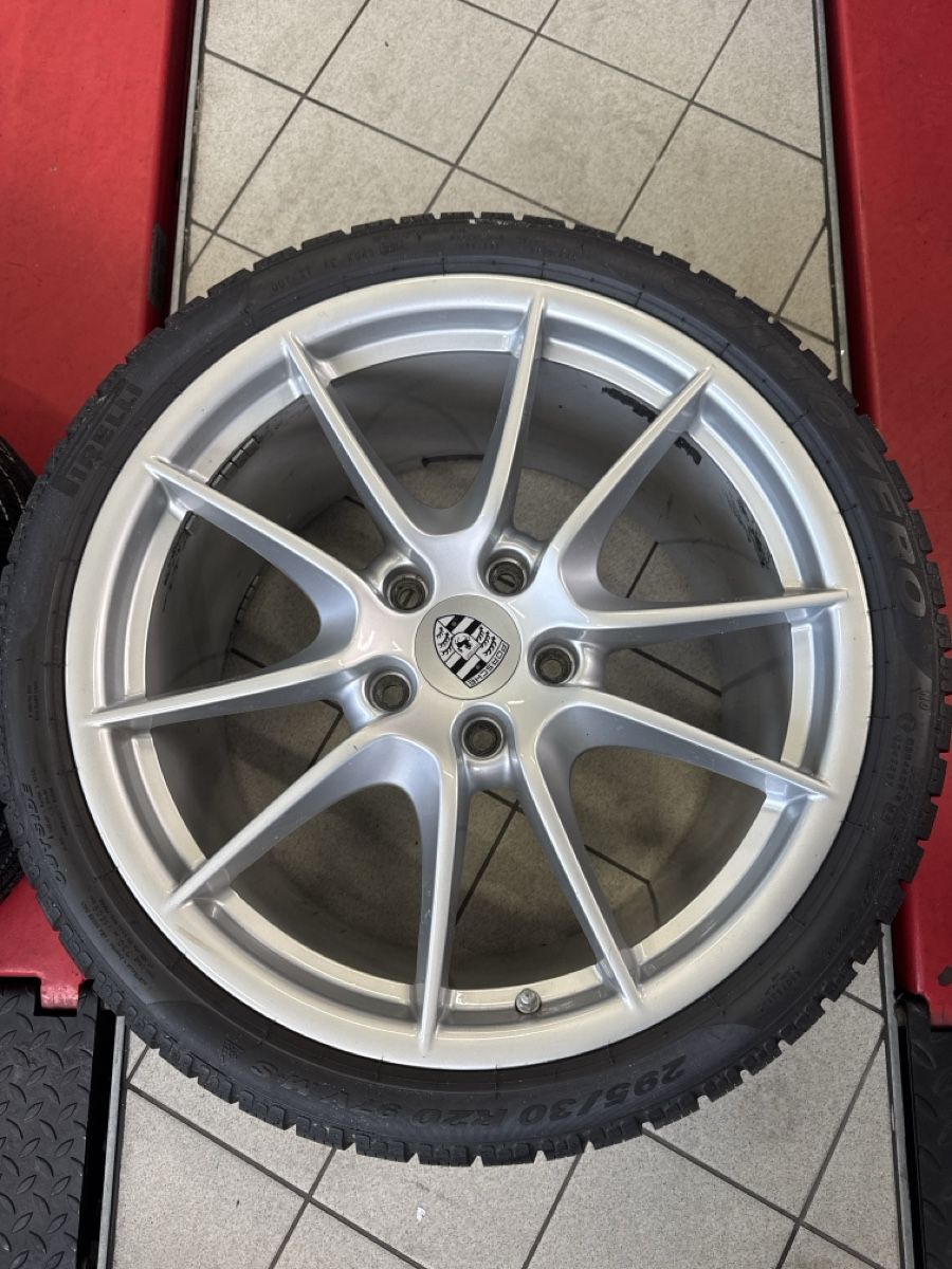 Pneus & Kompletträder: Porsche 911 Winterkompletträder – Gebraucht aus Oftringen von lar_569b 1