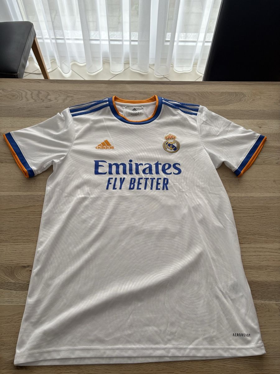 Real Madrid Maillots de corps & Pantalons: Real Madrid Trikot 21/22 – D'occasion à Domat/Ems par tim_lq6b