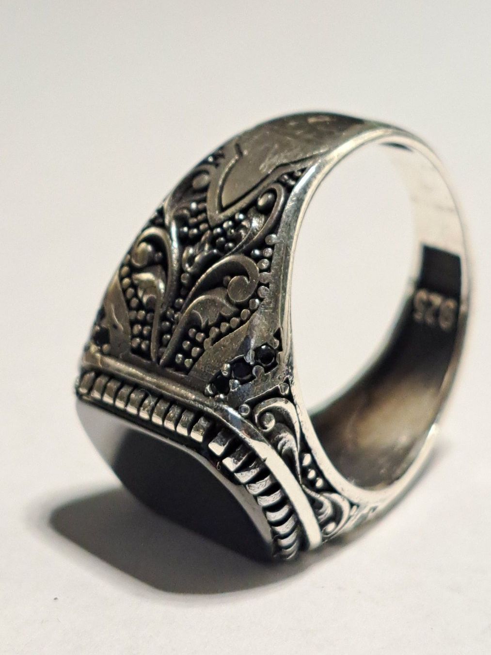 Ringe: 0046 - Bague en argent, Onyx, taille 60 – Neu und originalverpackt aus Neuchâtel von NIDAVELIR 2