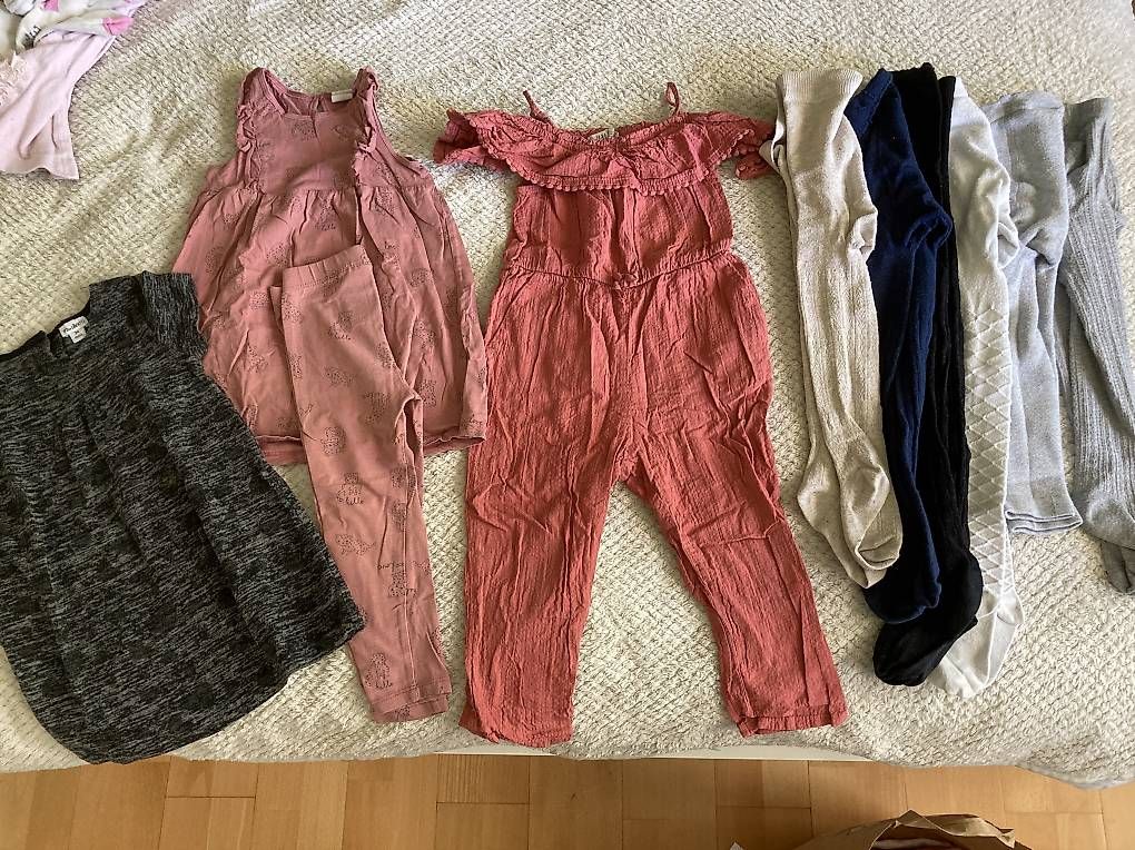 Lotti & Set di vestiti: Vêtements taille 86-92 – Usato da Echallens venduto da warnioc
