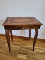 Beistelltisch mit Musikwerk Holz 