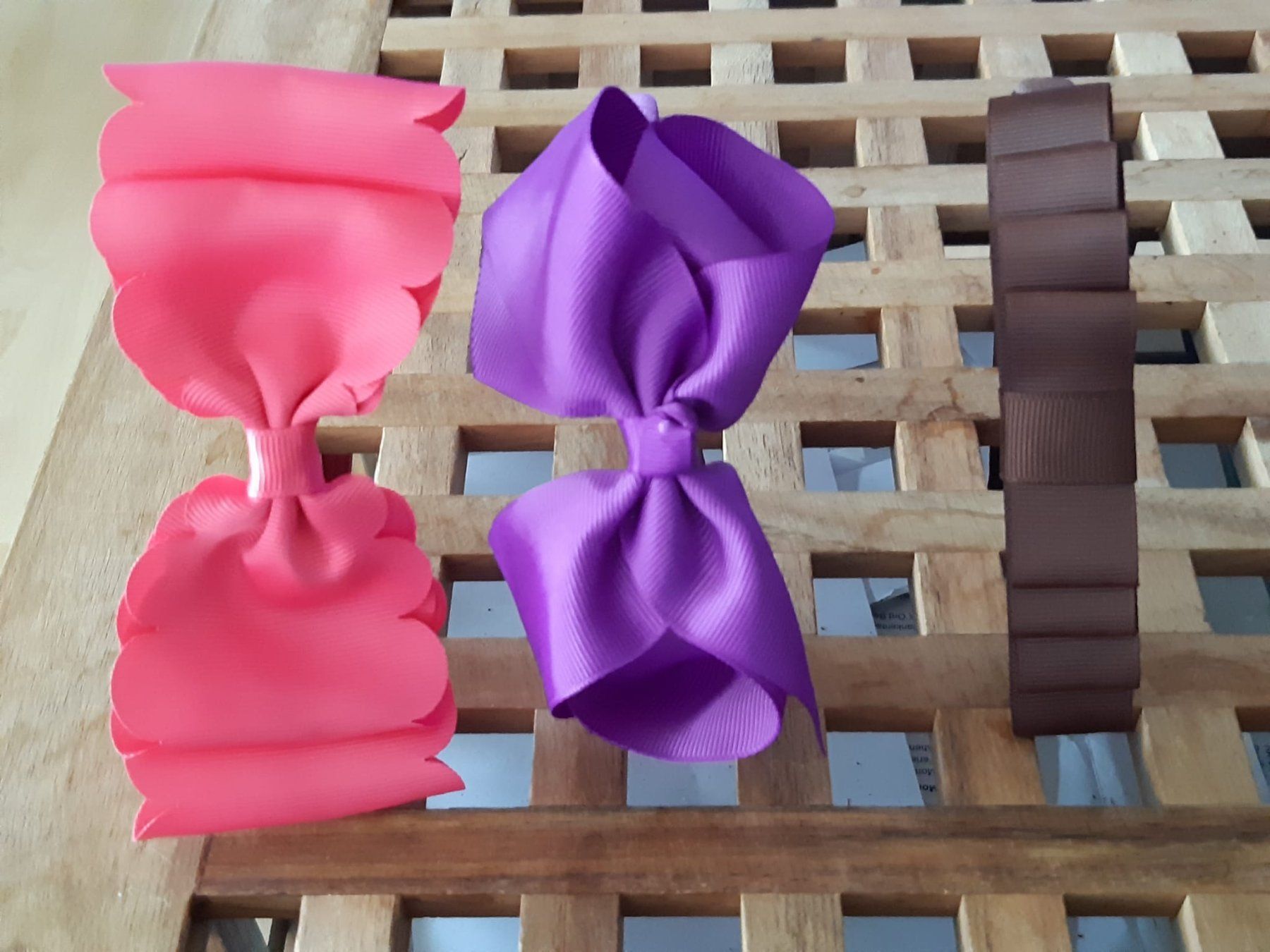Accessori per capelli: MÄDCHEN 3 STIRNBÄNDER+3 SCHLEIFE, NEUWERT 6STK – Usato da Sachseln venduto da volvoc70 1