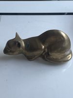 Dekorative Katze Messing liegend (I6)
