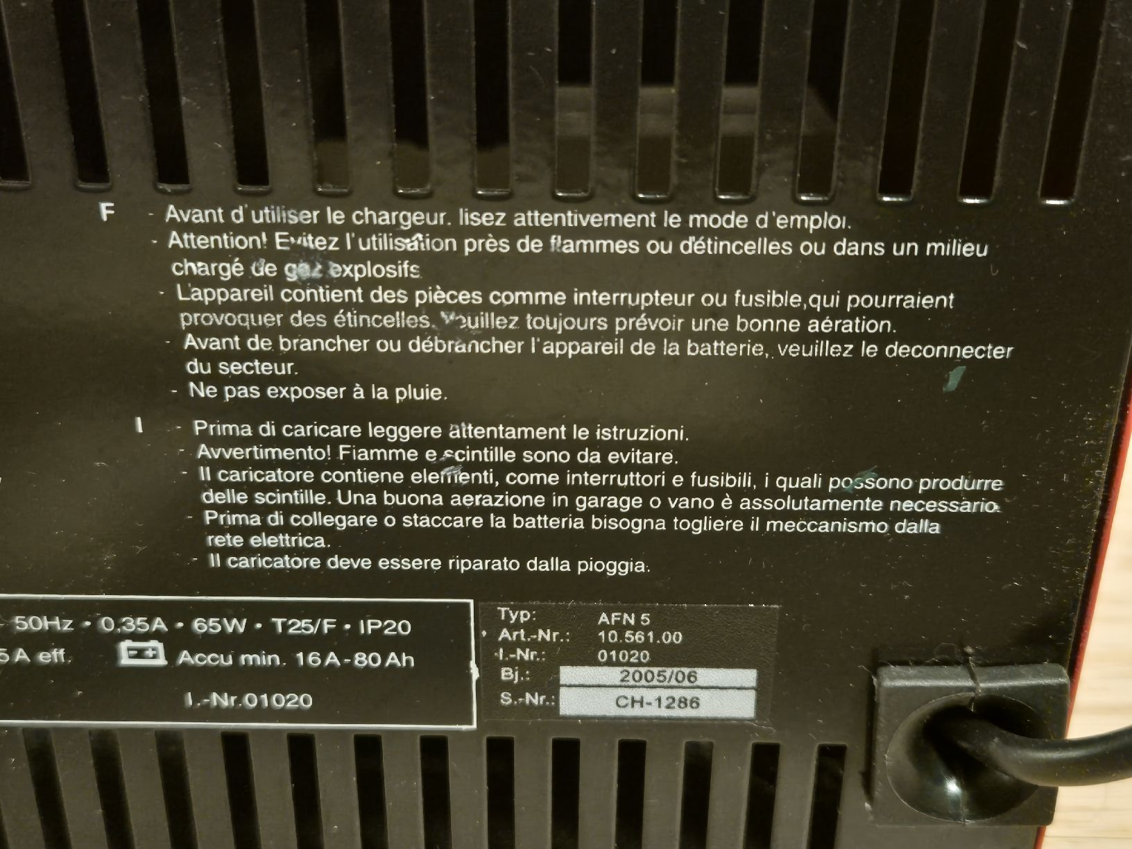 Einhell Caricabatterie: Einhell Batteriemaster AFN 5 - Top Zustand – Usato da Zürich venduto da Corrosion 5