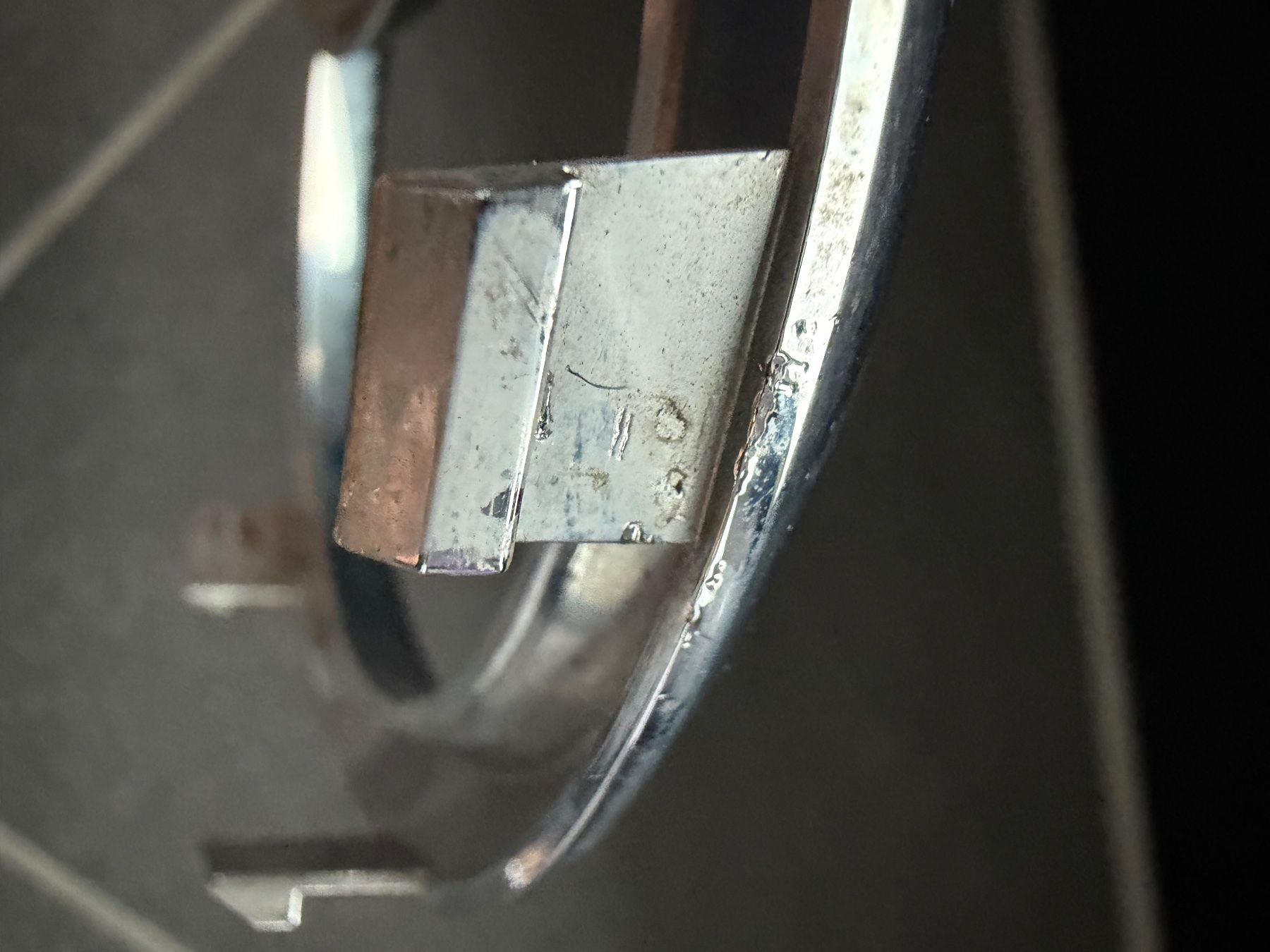 Audi Tutti pezzi di ricambio auto: Original Audi Emblem Kühlergrill vorne Chrom – Usato da Unterendingen venduto da Nico166 2