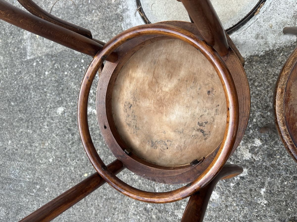 Horgen Glarus Chaises: 3 alte Holzstühle  – D'occasion à Villmergen par Bezdupe 8