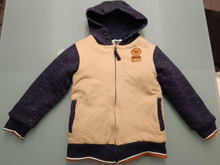 Neue, warm gefütterte Sweatjacke / Outdoorsweatjacke 128