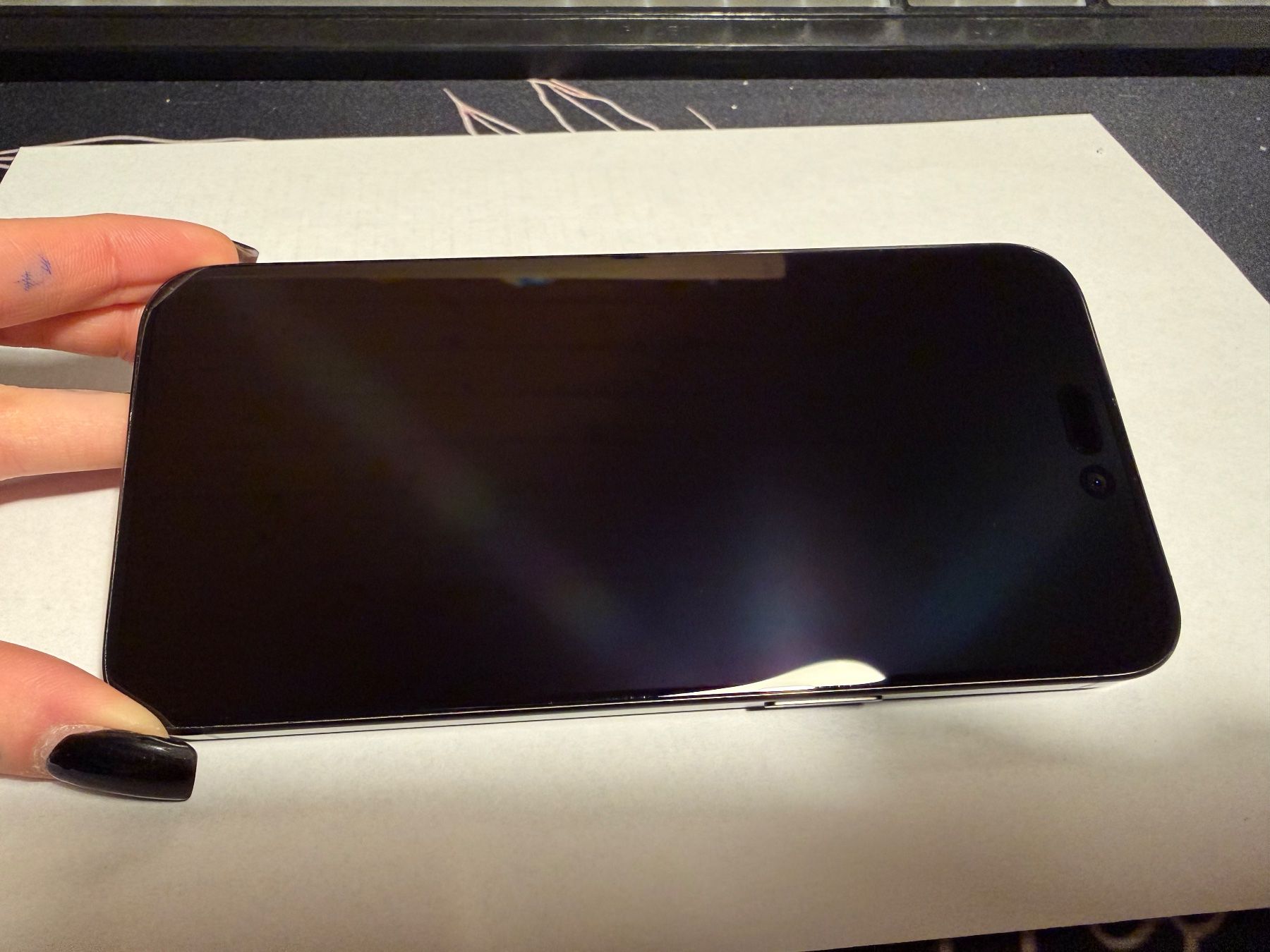 Apple Handys / Smartphones: Iphone 15 pro max – Gebraucht aus Vuarrens von axelle.