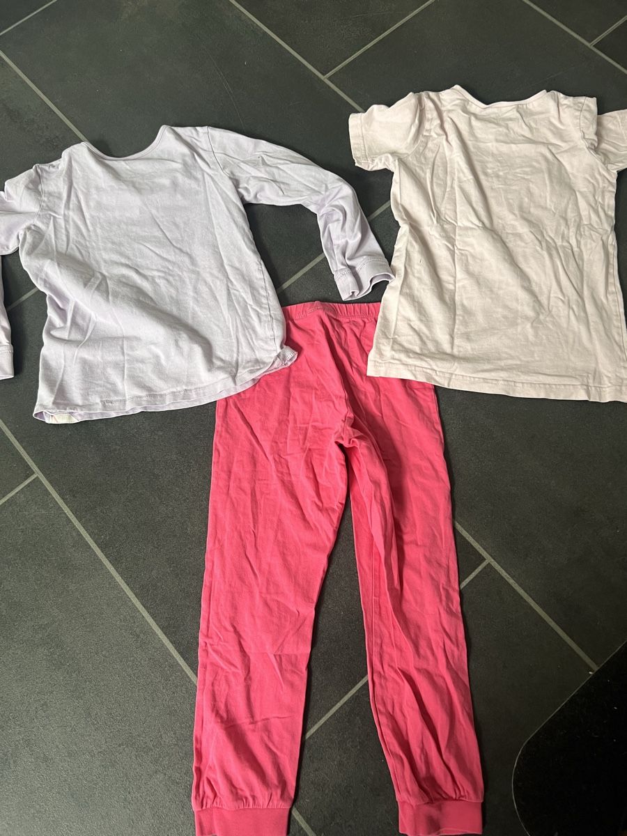 Pigiama & Simili: Pyjama Set Einhorn Grösse ca. 110-122 – Usato da Thun venduto da Siladi 3