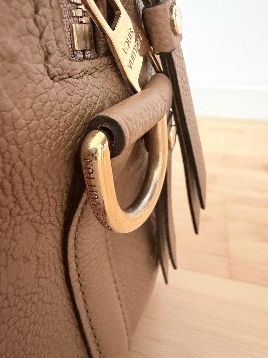 Louis Vuitton Taschen für Damen: Louis Vuitton Speedy BB Monogram Empreinte Taupe Bag – Gebraucht aus Biel-Benken BL von LYH 6