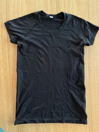 Lululemon Swiftly Tech Short-Sleeve Shirt 2.0 Hip Length