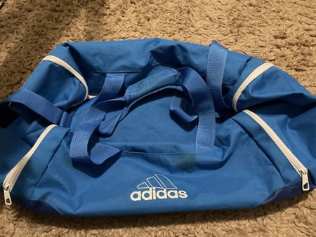 Adidas Sporttasche, blau, gebraucht